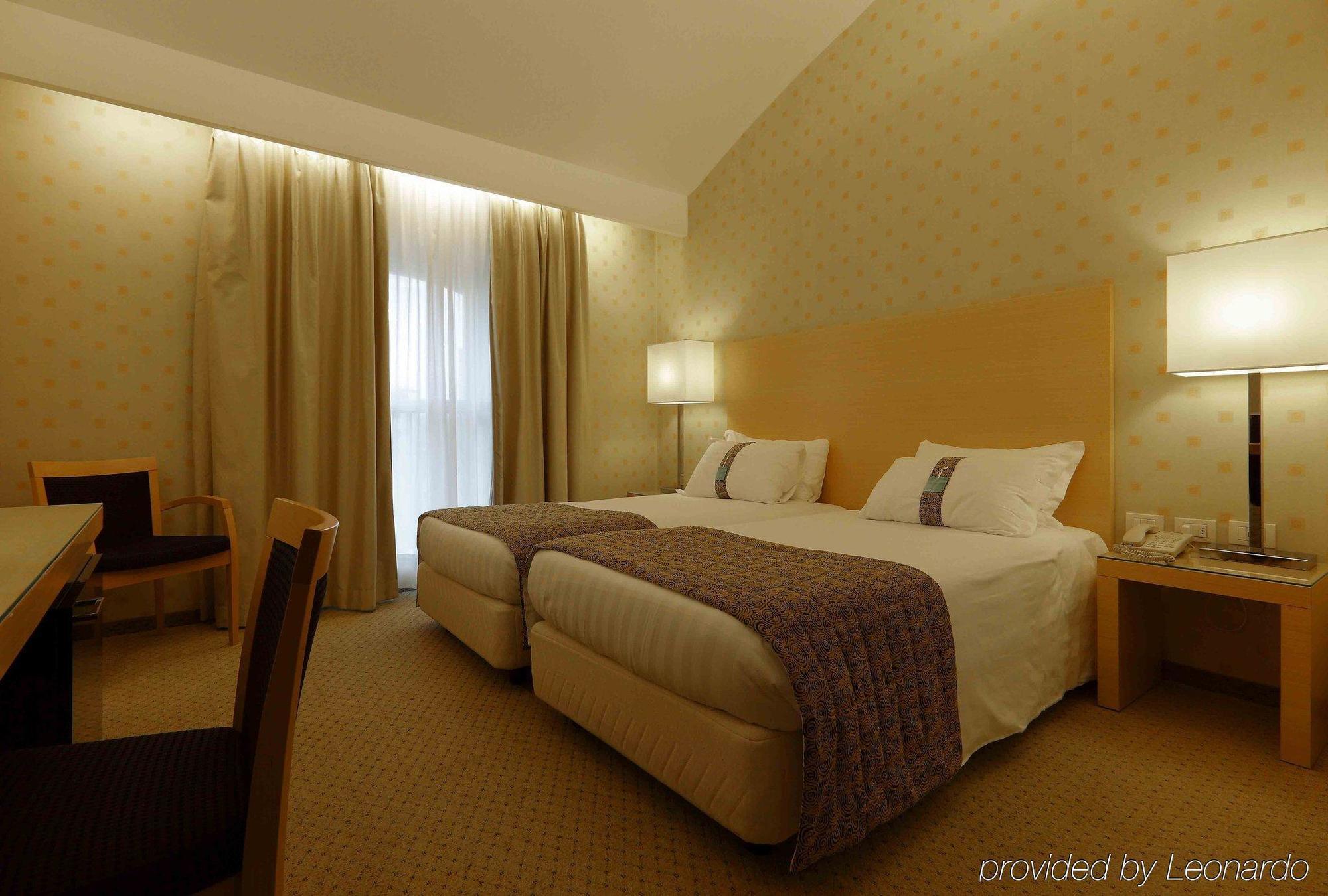 Holiday Inn Milan Garibaldi Station By Ihg Exterior foto